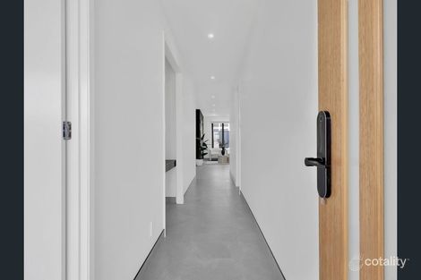 Property photo of 13 Slender Way Mickleham VIC 3064