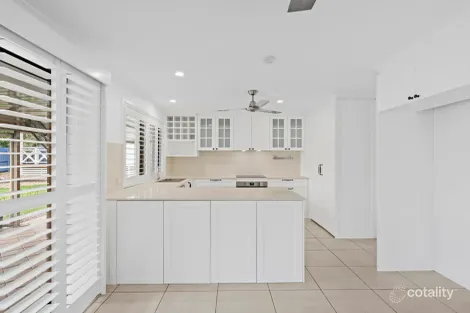 Property photo of 45 Lindfield Road Helensvale QLD 4212