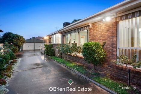 Property photo of 10 Olearia Crescent Langwarrin VIC 3910