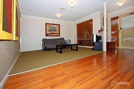 Property photo of 16 Eldershaw Drive Lynbrook VIC 3975