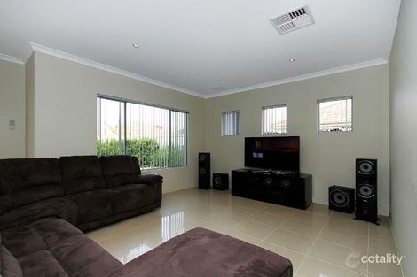 Property photo of 3 Saligna Bend Wattle Grove WA 6107