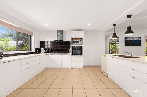 Property photo of 7 Crown Point Chirnside Park VIC 3116