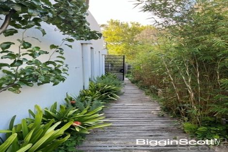 489 St Kilda St, Elwood, VIC 3184