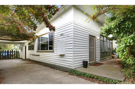 Property photo of 7 Adelaide Street Mornington VIC 3931
