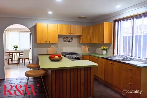 Property photo of 10 Maxwell Street Macquarie Fields NSW 2564