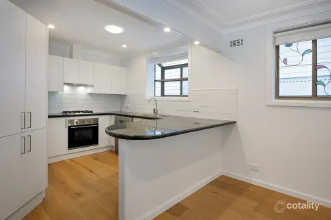 Property photo of 28 Kenneth Road Manly Vale NSW 2093