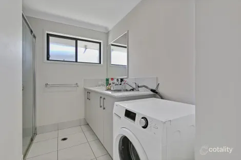 Property photo of 8 Palmerston Crescent Beerwah QLD 4519