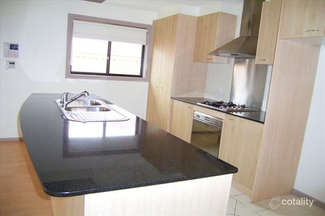 Property photo of 4 Bluestone Gardens Jerrabomberra NSW 2619