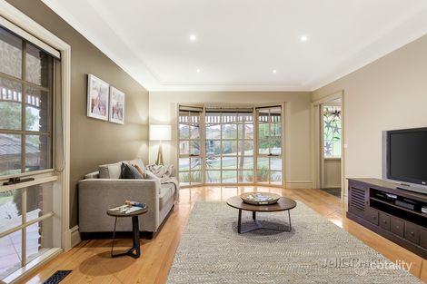 Property photo of 2 Nillumbik Square Diamond Creek VIC 3089