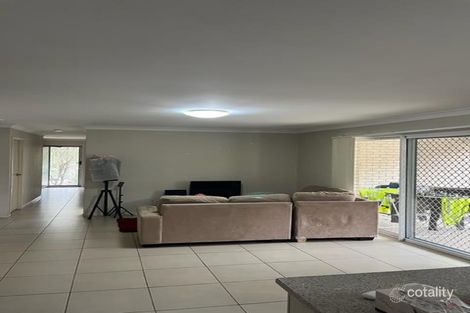 Property photo of 17 Jonic Drive Goodna QLD 4300