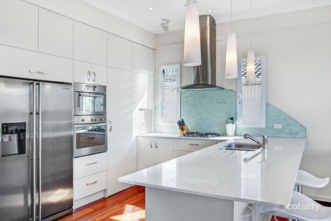 Property photo of 12 Village Bay Close Marks Point NSW 2280