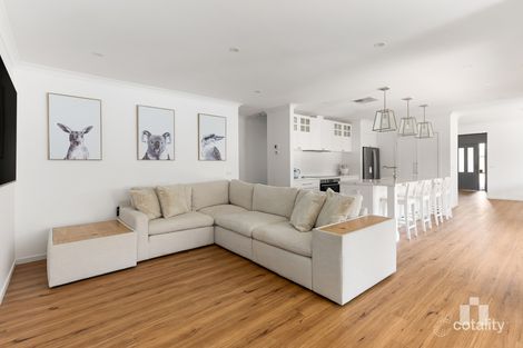 Property photo of 12 Abbotswood Road Doreen VIC 3754