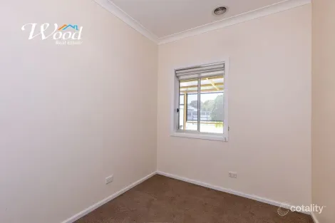 Property photo of 385 Griffith Road Lavington NSW 2641