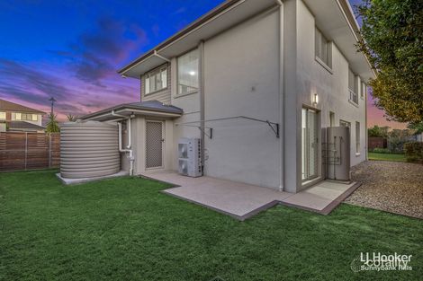 Property photo of 19 Trevi Close Eight Mile Plains QLD 4113