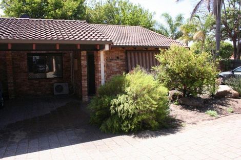 8/14 Stewart St, Scarborough, WA 6019