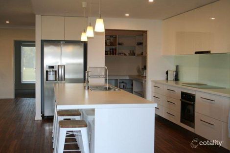 Property photo of 6 Maravito Terrace Eagle Point VIC 3878