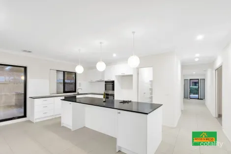 Property photo of 43 Green Gully Road Clyde VIC 3978