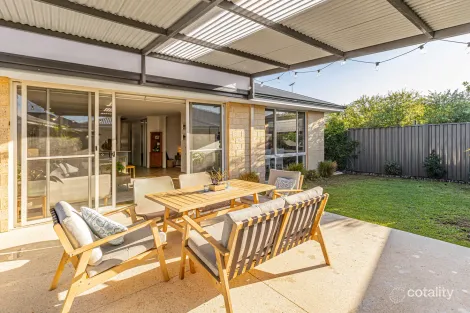 Property photo of 4 Perinone Glade Brabham WA 6055