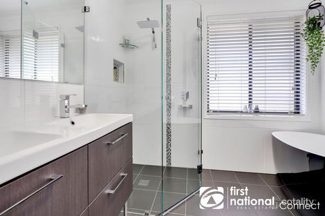 Property photo of 5 Kallawatta Grove McGraths Hill NSW 2756