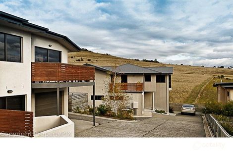 Property photo of 2/12 Skala Road Tranmere TAS 7018