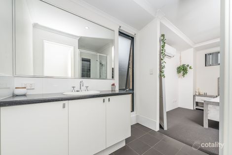 Property photo of 56 Midsummer Avenue Jindalee WA 6036