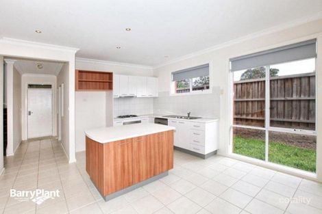 Property photo of 11 Crestview Close Roxburgh Park VIC 3064