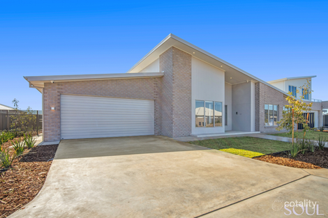 Property photo of 19 Maher Circuit Griffith NSW 2680