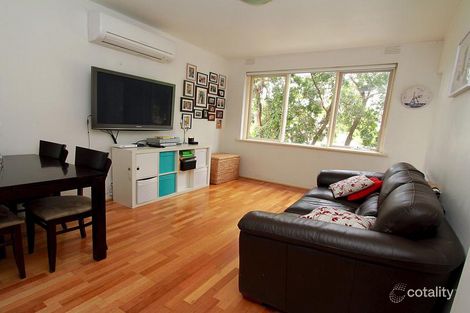 Property photo of 2/23 Aintree Road Glen Iris VIC 3146