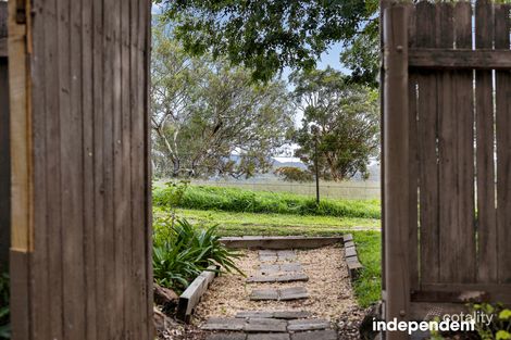 14 Charlton Cres, Gordon, ACT 2906