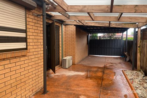 Property photo of 6 Bluestone Walk Delahey VIC 3037