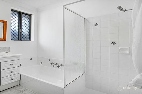Property photo of 43 Wooramel Crescent Gosnells WA 6110