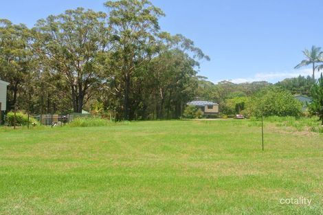 16 Goolagong St, Russell Island, QLD 4184