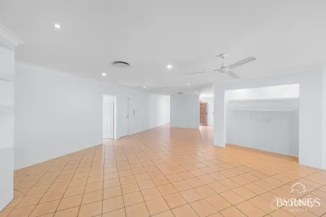 Property photo of 7 Riverside Place Telina QLD 4680