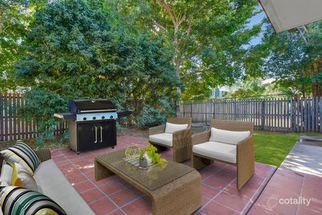 Property photo of 2/14 Hilda Street Hamilton QLD 4007