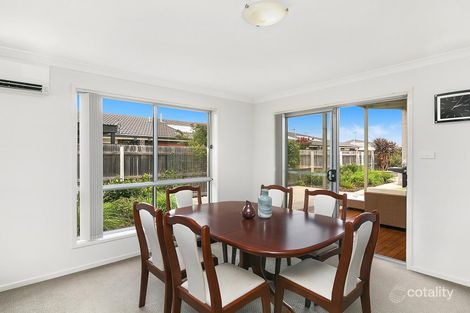 Property photo of 16 Constance Stone Street Macgregor ACT 2615