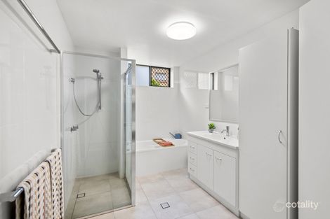 Property photo of 1/58 Bonney Avenue Clayfield QLD 4011