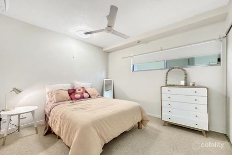 Property photo of 11/110-114 Collins Avenue Edge Hill QLD 4870
