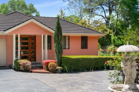 24 Charlotte St, Burradoo, NSW 2576