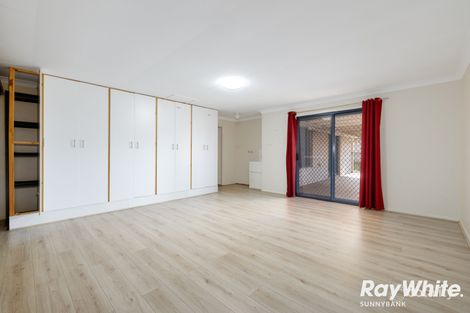 Property photo of 7 Green Place Durack QLD 4077