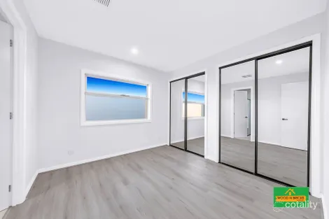 Property photo of 53 Spectrum Crescent Clyde North VIC 3978