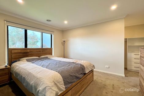 Property photo of 1 Nepeta Way Pakenham VIC 3810