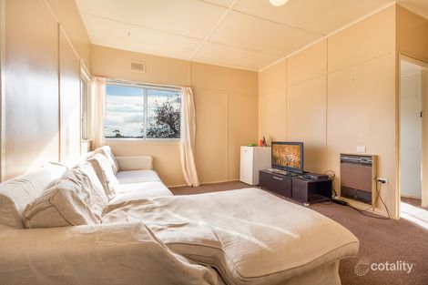 Property photo of 19 Kokoda Street Orange NSW 2800