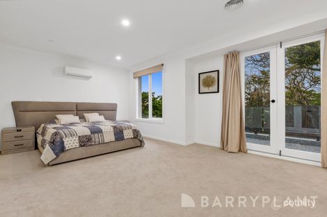 Property photo of 38 Bramble Crescent Bundoora VIC 3083