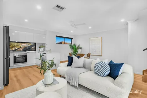 Property photo of 3/21 Northcliffe Street Murarrie QLD 4172