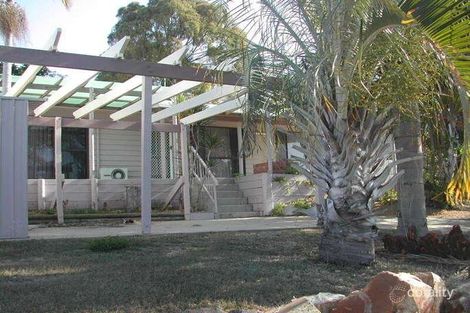 Property photo of 19 Crest Avenue Boyne Island QLD 4680