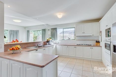 Property photo of 3 Roper Court Taylors Lakes VIC 3038