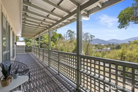 Property photo of 2 Jacka Street Launching Place VIC 3139