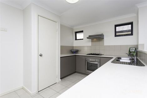Property photo of 4 Crosthwait Circle Tapping WA 6065