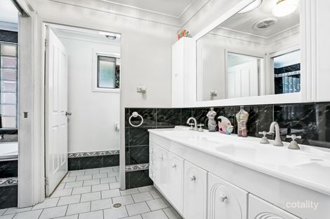 Property photo of 4 Mica Place Eagle Vale NSW 2558