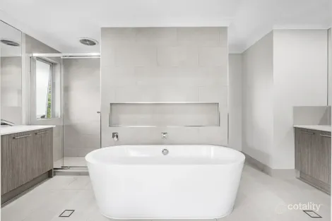 Property photo of 36 Shrapnel Road Cannon Hill QLD 4170